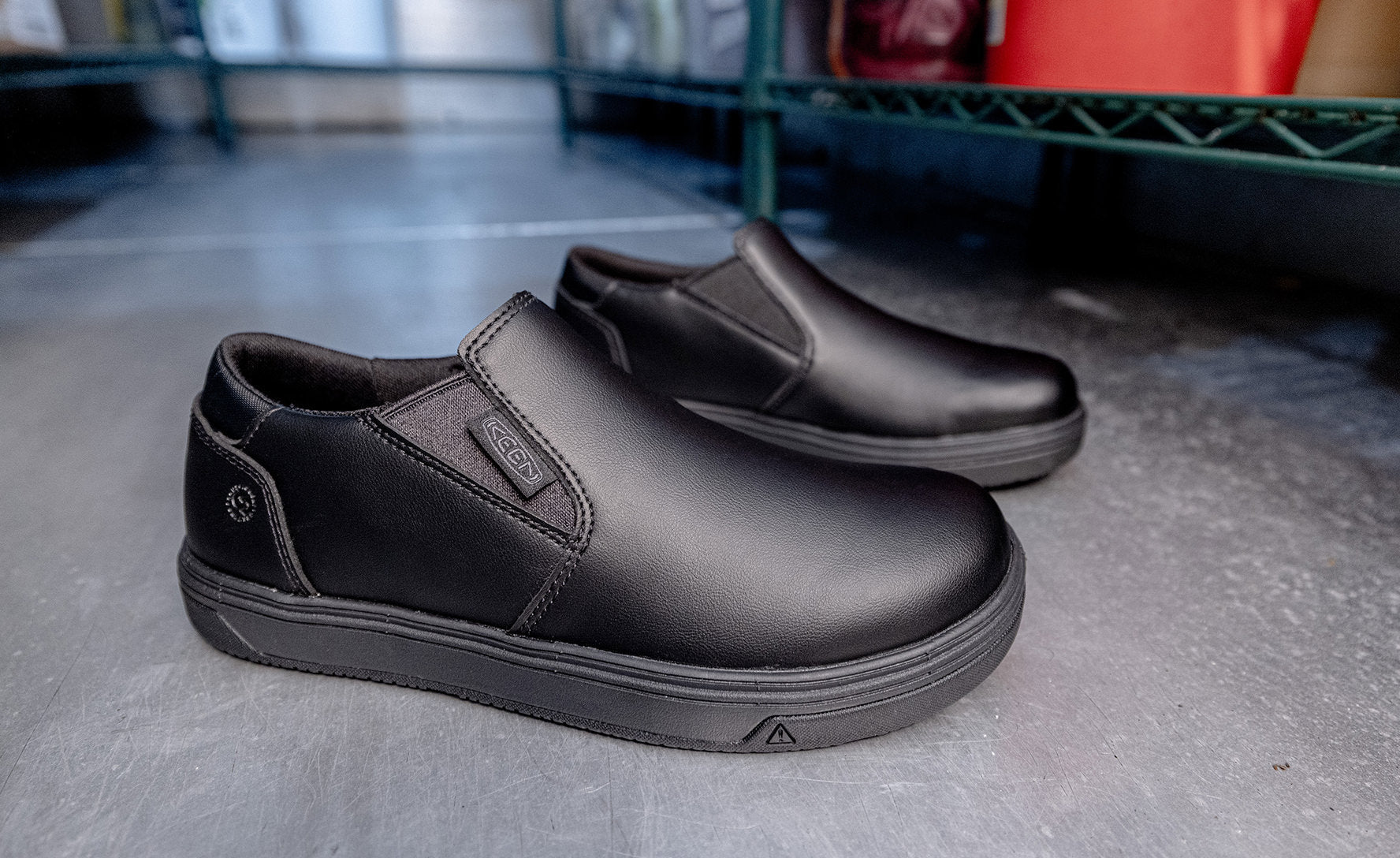 Men's Kenton Shift WTX Work Shoe (Soft Toe) Black/Black / Keen