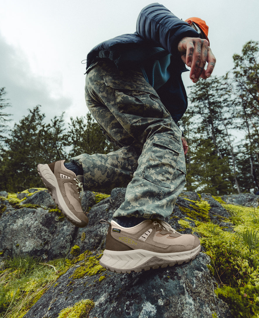 Men's Hightrail Vented Hiking Shoe Dark Earth/Oak Buff / Keen