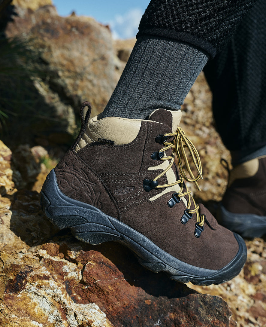 Women's Pyrenees Waterproof Hiking Boot x Mountain Research Mountain Research Brown / Keen