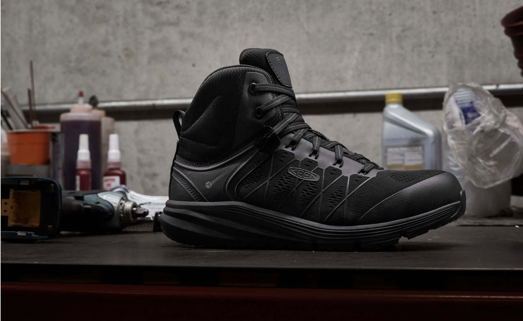 Women's Vista Energy Mid INT MET (Carbon Toe) Black/Raven / Keen
