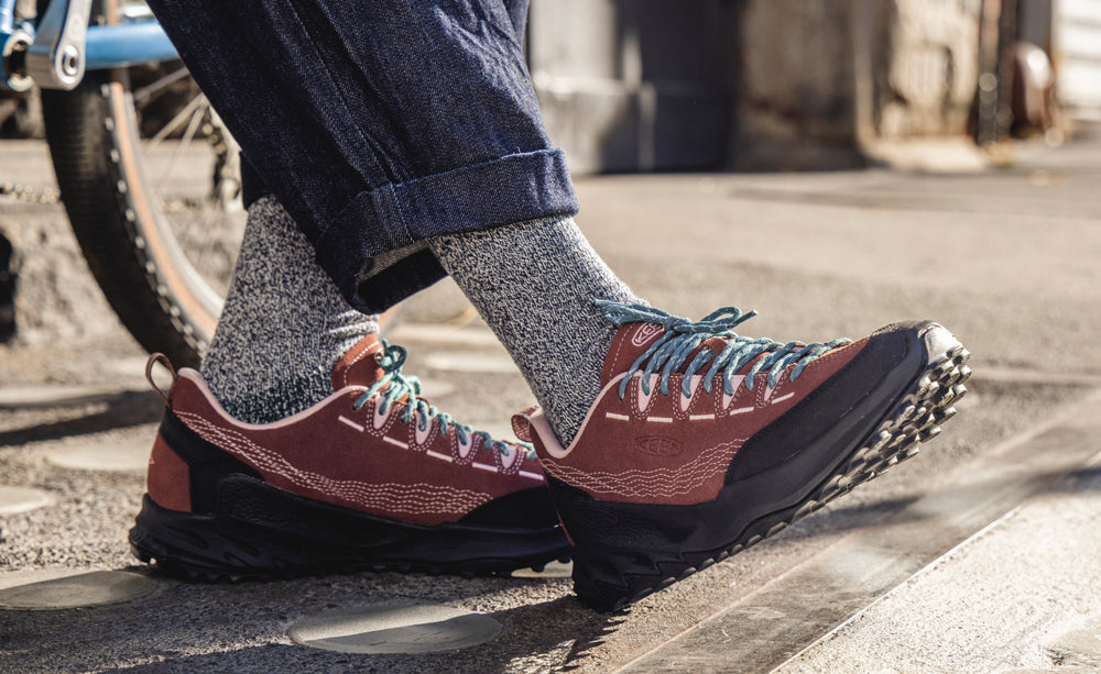 Women's Jasper Zionic Sneaker x Pilgrim Surf + Supply Marron/Adobe Rose / Keen