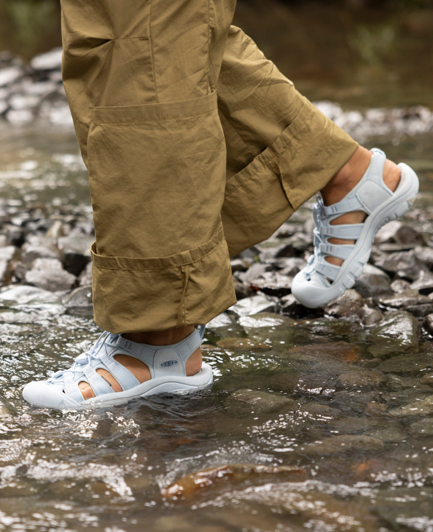 Women's Newport H2 Monochrome/Cameo Rose / Keen